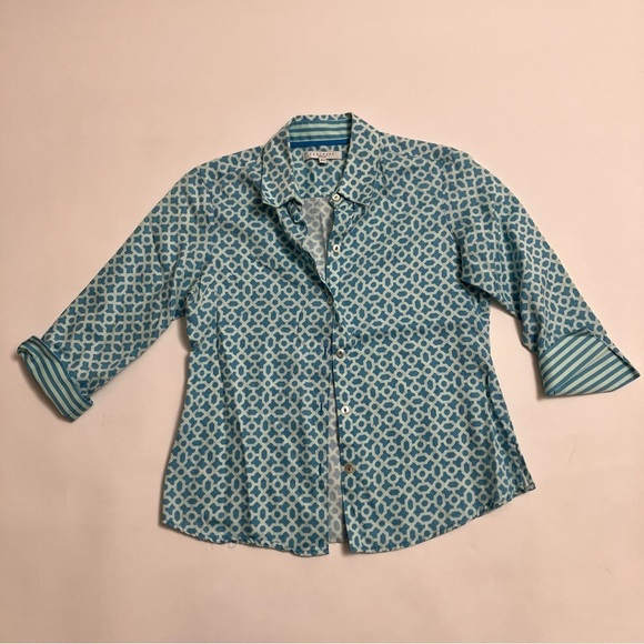 Foxcroft Tops - FOXCROFT “wrinkle free” button down shirt
